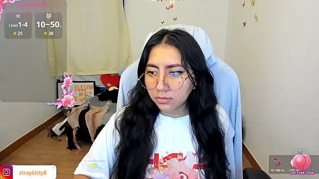 LoveLyy- online show from October 17, 1:03 pm