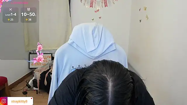 LoveLyy- online show from November 12, 12:05 pm