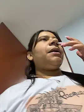 Snapshot of Stefany_Bam chatting on November 22, 1:04 am Stefany Bam online show from November 22, 1:04 am