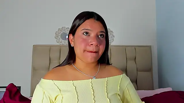 Snapshot of Stefany_Bam chatting on November 30, 1:09 am Stefany Bam online show from November 30, 1:09 am