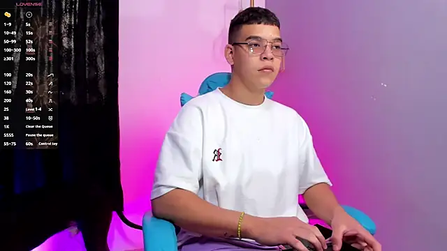 alex boyy online show from October 16, 12:50 pm