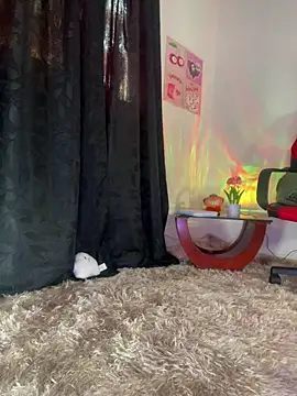 AlannaDollx online show from October 25, 1:40 pm