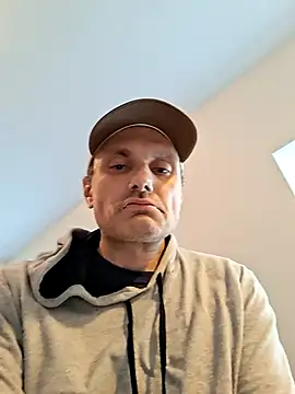 jfro553 online show from April 7, 10:31 pm