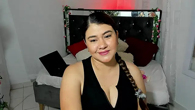 Sarah bigass Co online show from October 30, 8:09 pm