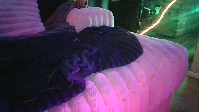 nvthvn555 online show from October 27, 5:55 am