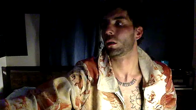 Snapshot of nvthvn555 chatting on June 1, 1:40 am nvthvn555 online show from June 1, 1:40 am
