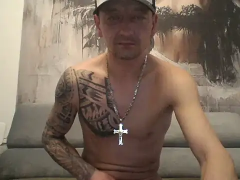Snapshot of Chiefmarcin1234 chatting on February 8, 7:23 am Chiefmarcin1234 online show from February 8, 7:23 am