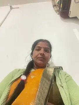 Snapshot of Sapnahot34 chatting on December 1, 5:23 am Sapnahot34 online show from December 1, 5:23 am