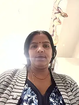 Snapshot of Sapnahot34 chatting on December 16, 11:04 am Sapnahot34 online show from December 16, 11:04 am