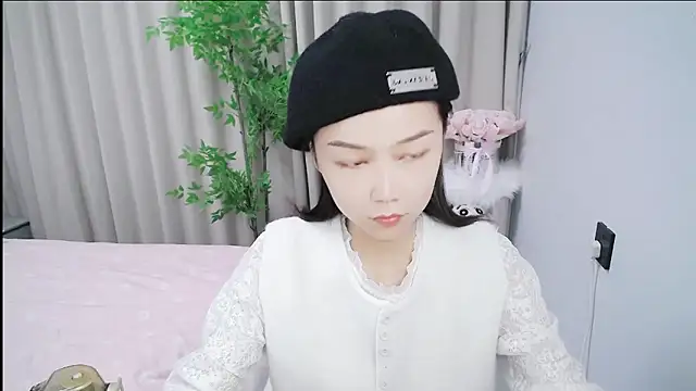 mili0923 online show from October 28, 1:20 am