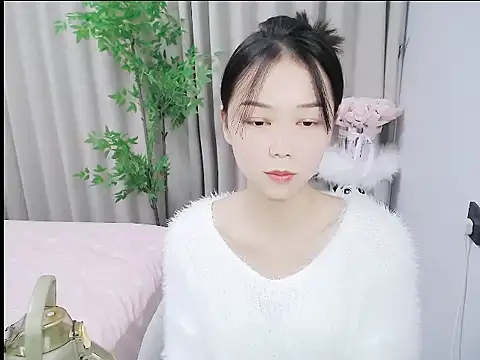 mili0923 online show from October 28, 2:09 pm