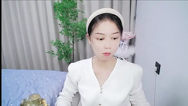 mili0923 online show from November 5, 2:00 am