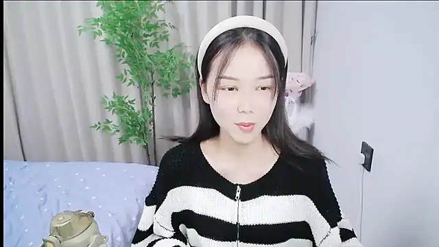 mili0923 online show from November 10, 1:32 pm