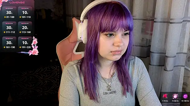 KristiBloom online show from April 14, 10:49 pm