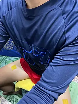 Boyshuaaa online show from August 9, 4:56 pm