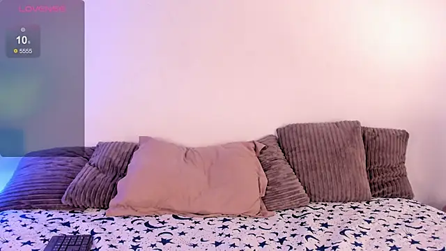 MiaNyxara dh online show from December 19, 8:27 pm