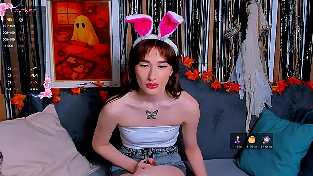 Olivia Grantt online show from October 30, 1:07 am