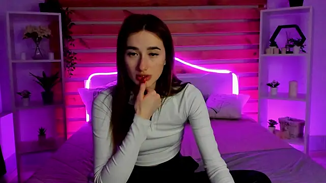 Olivia Grantt online show from November 20, 1:06 am