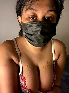 Snapshot of Monica__Bellucci__ chatting on November 14, 2:38 pm Monica Bellucci online show from November 14, 2:38 pm