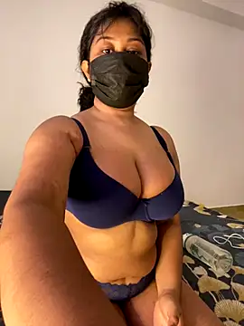 Snapshot of Monica__Bellucci__ chatting on November 16, 7:47 am Monica Bellucci online show from November 16, 7:47 am