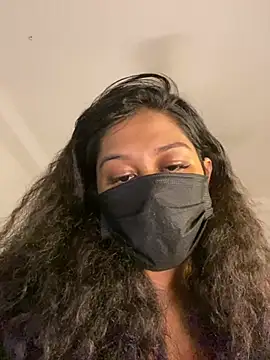 Monica  Bellucci   online show from February 28, 10:49 am