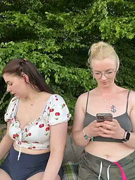 LinaLeana online show from June 29, 5:02 pm
