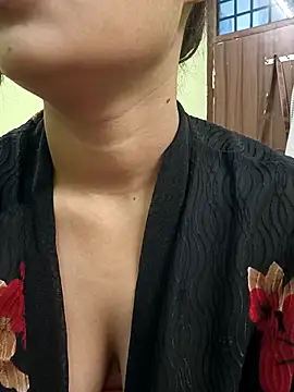 Beautiful Eye online show from December 21, 7:59 am