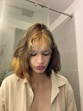 sukulaurens online show from November 9, 1:59 am