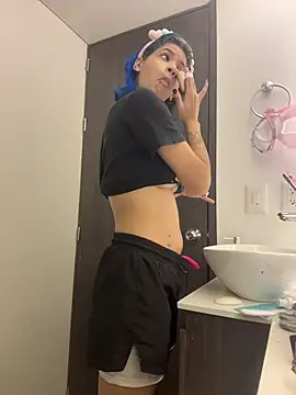 sukulaurens online show from April 16, 7:14 pm