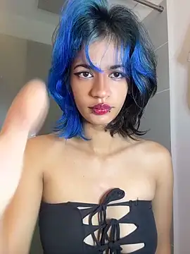 sukulaurens online show from April 28, 8:47 pm