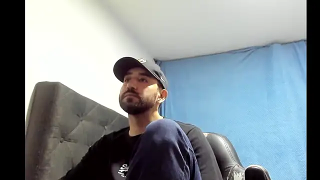 coolfriki online show from February 11, 4:06 am