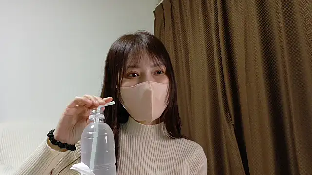 Snapshot of mio_k1 chatting on October 14, 7:09 am mio k1 online show from October 14, 7:09 am