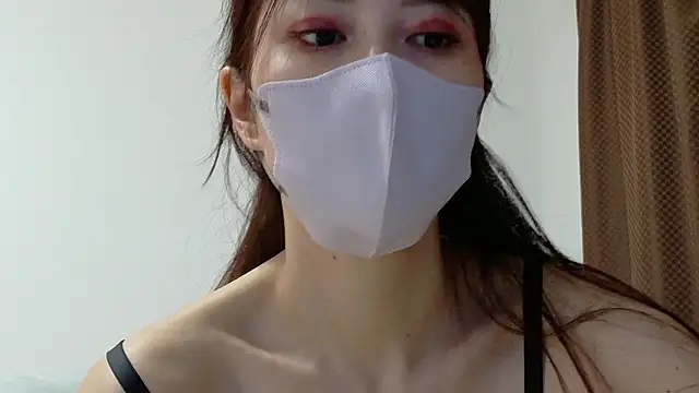 Snapshot of mio_k1 chatting on October 23, 2:11 am mio k1 online show from October 23, 2:11 am