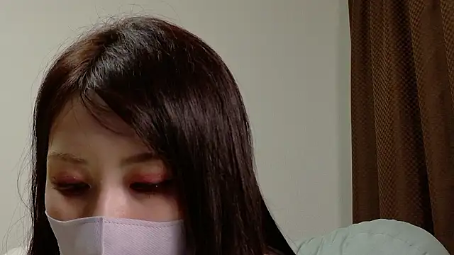 Snapshot of mio_k1 chatting on October 23, 2:49 pm mio k1 online show from October 23, 2:49 pm