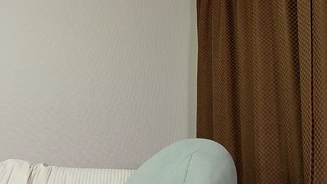 Snapshot of mio_k1 chatting on November 8, 11:54 am mio k1 online show from November 8, 11:54 am