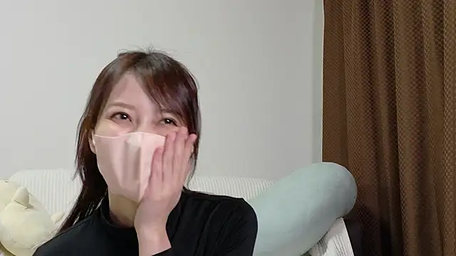 Snapshot of mio_k1 chatting on November 17, 11:16 am mio k1 online show from November 17, 11:16 am