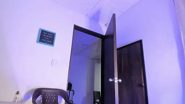 Dann 17  online show from November 11, 11:21 am