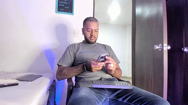 Dann 17  online show from December 2, 2:23 pm