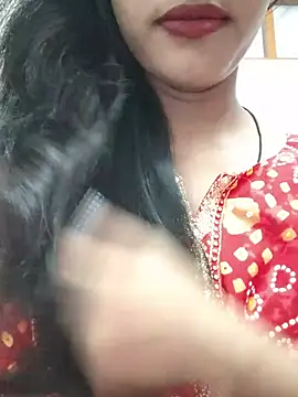 Snapshot of anjali2351 chatting on July 10, 5:15 pm anjali2351 online show from July 10, 5:15 pm