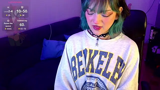 lucyliw online show from October 9, 6:55 am