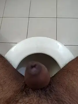 Snapshot of fueyyvvirub chatting on October 15, 7:30 am fueyyvvirub online show from October 15, 7:30 am