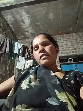 Snapshot of Nm_sanjna chatting on July 17, 3:29 pm Nm sanjna online show from July 17, 3:29 pm