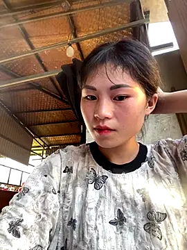 Mylinh- online show from October 18, 8:59 am