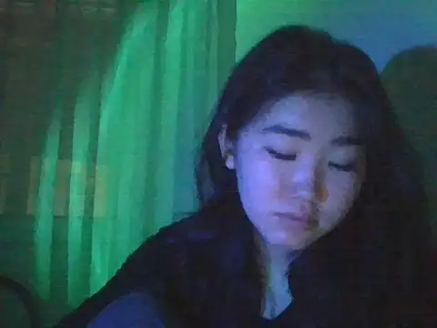 Snapshot of Zorivale chatting on February 15, 9:44 pm Zorivale online show from February 15, 9:44 pm
