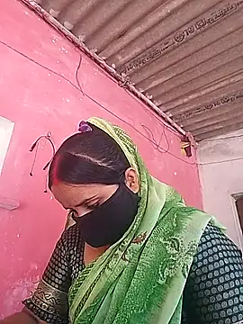 Snapshot of Cr_sonam chatting on February 6, 8:29 am Cr sonam online show from February 6, 8:29 am