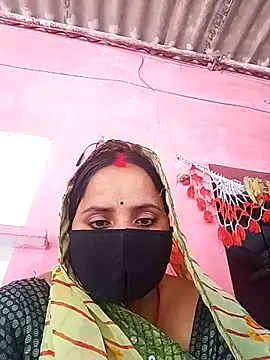 Snapshot of Cr_sonam chatting on February 24, 8:23 am Cr sonam online show from February 24, 8:23 am