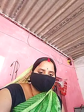 Snapshot of Cr_sonam chatting on February 26, 6:34 am Cr sonam online show from February 26, 6:34 am