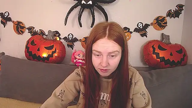 Evarey  online show from November 1, 5:09 am