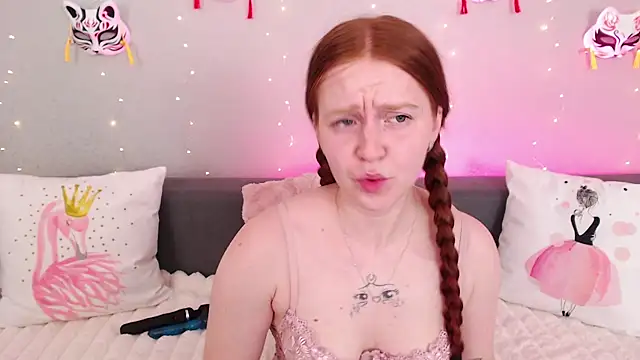 Evarey  online show from June 30, 4:24 am