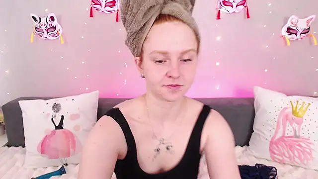 Evarey  online show from July 8, 5:01 am